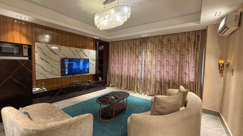 B35-Luxury One Bedroom Apartment