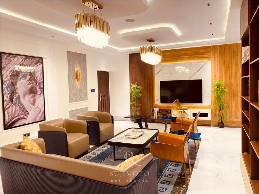 AVE MONTAIGNE - Luxury Three Bedroom Duplex Apartment